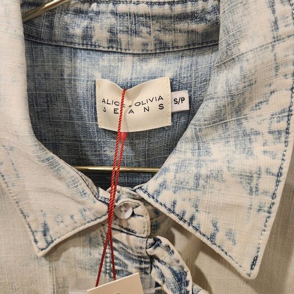 Alice + Olivia Ruffle denim button blouse size small - Picture 5 of 6